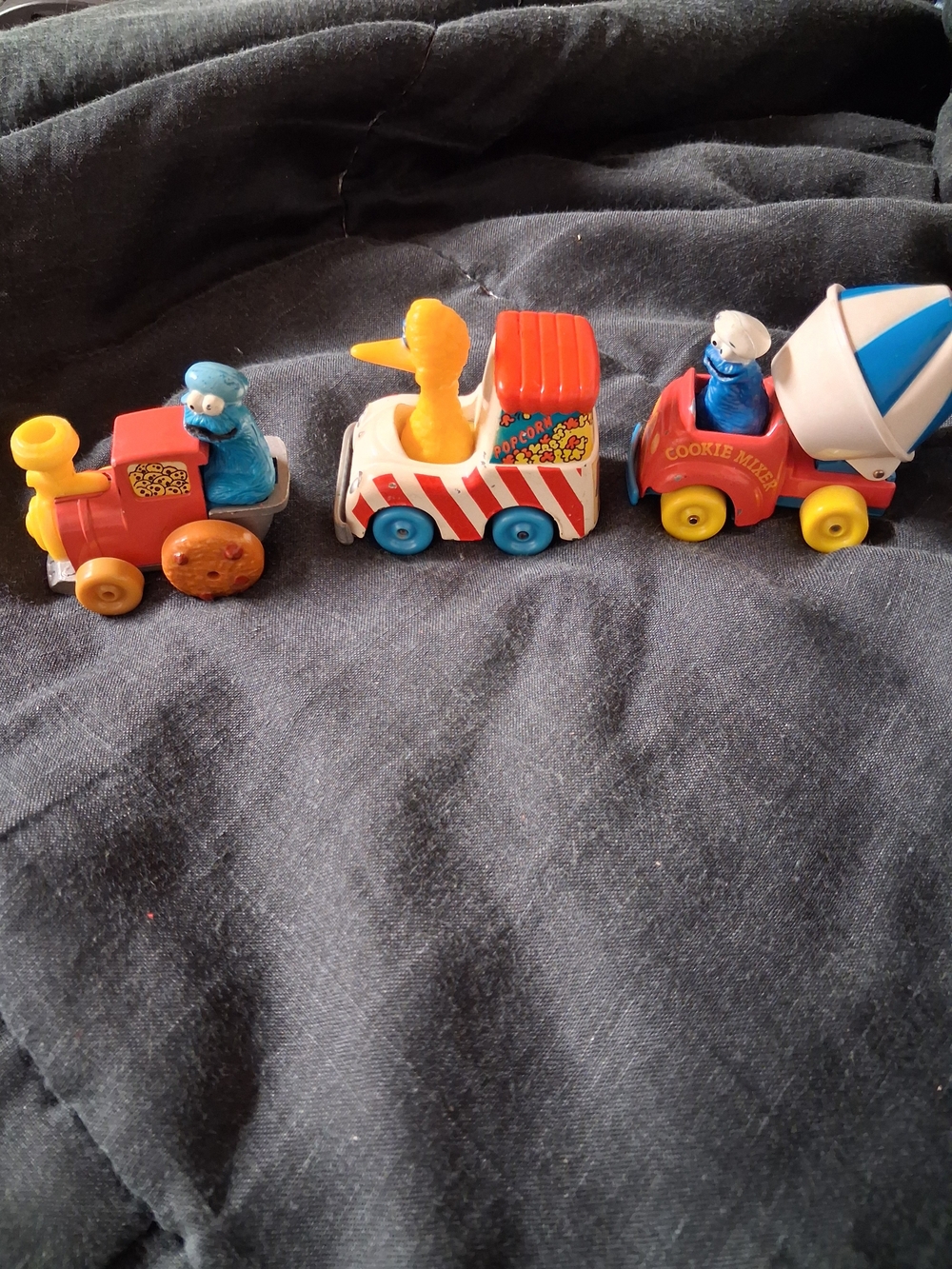 Sesame Street Classic Kids Toy in Red, Blue & Yellow